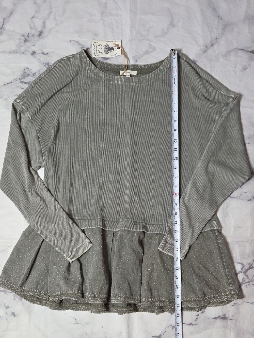Easel Ribbed Ruffle Bottom Tunic Top - Picture 3 of 6